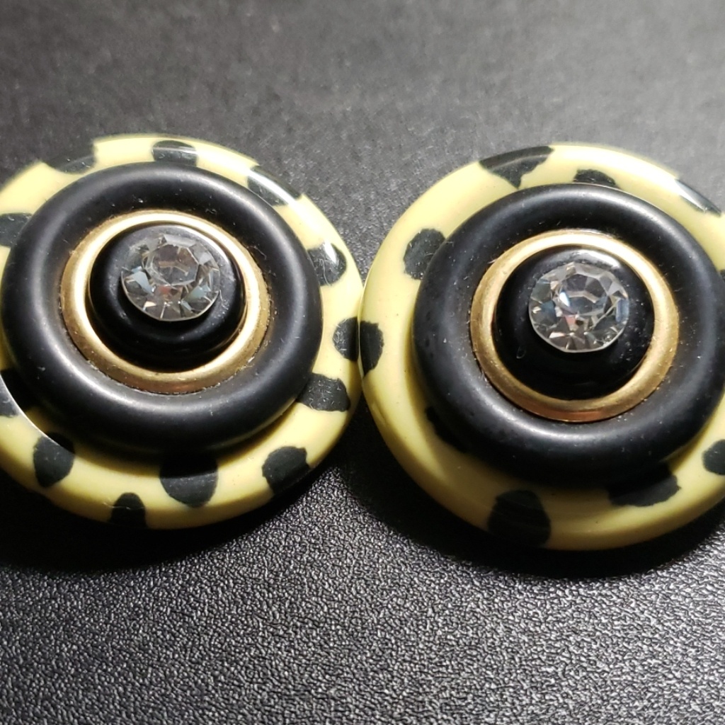 Vintage ClipOn Nwot